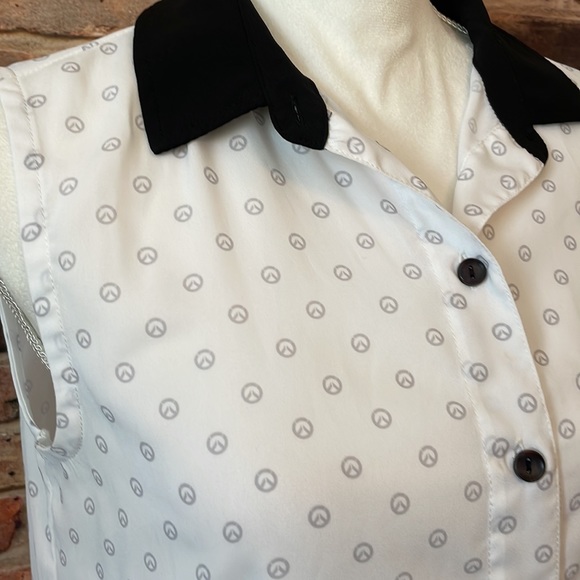 Blizzard Overwatch Classic Print Sleeveless Button up Blouse - Picture 3 of 10